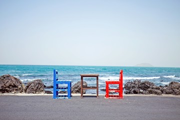 《卖火柴的小女孩》讲了一个什么故事？